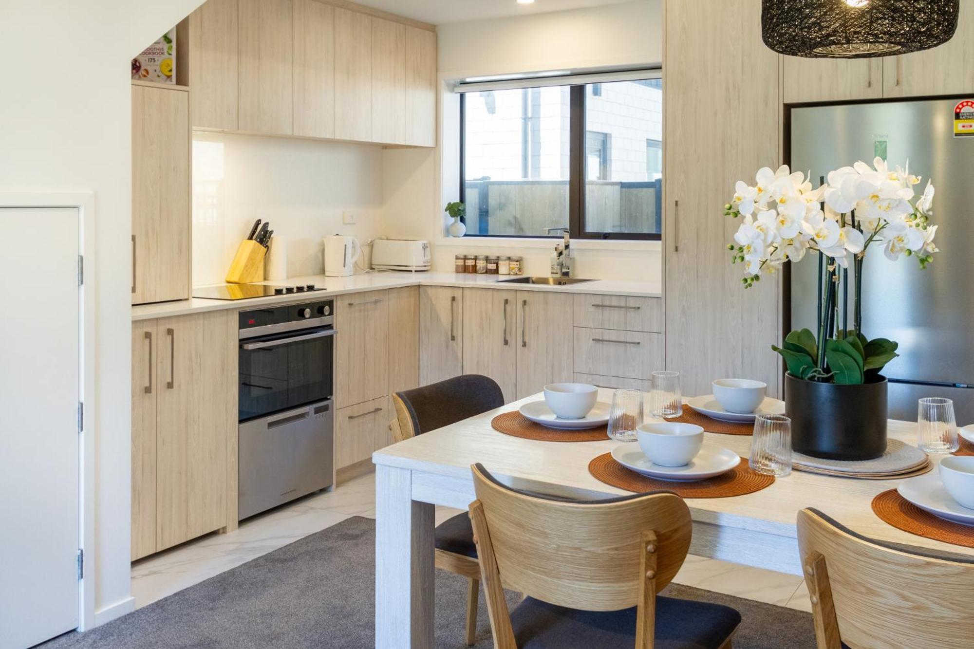 3 Bedroom Hagley Park Paradise Apartment *